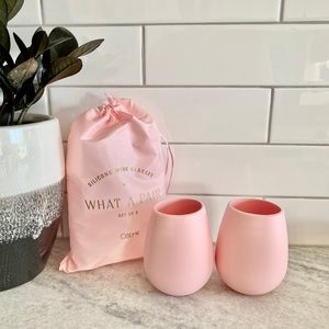 NWT! Super cute pair of silicone wine glasses